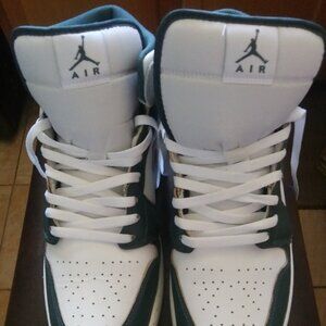 NIKE MEN'S AIR JORDAN 1 MID SE OXIDIZED GREEN/WHITE SNEAKER Size 12
